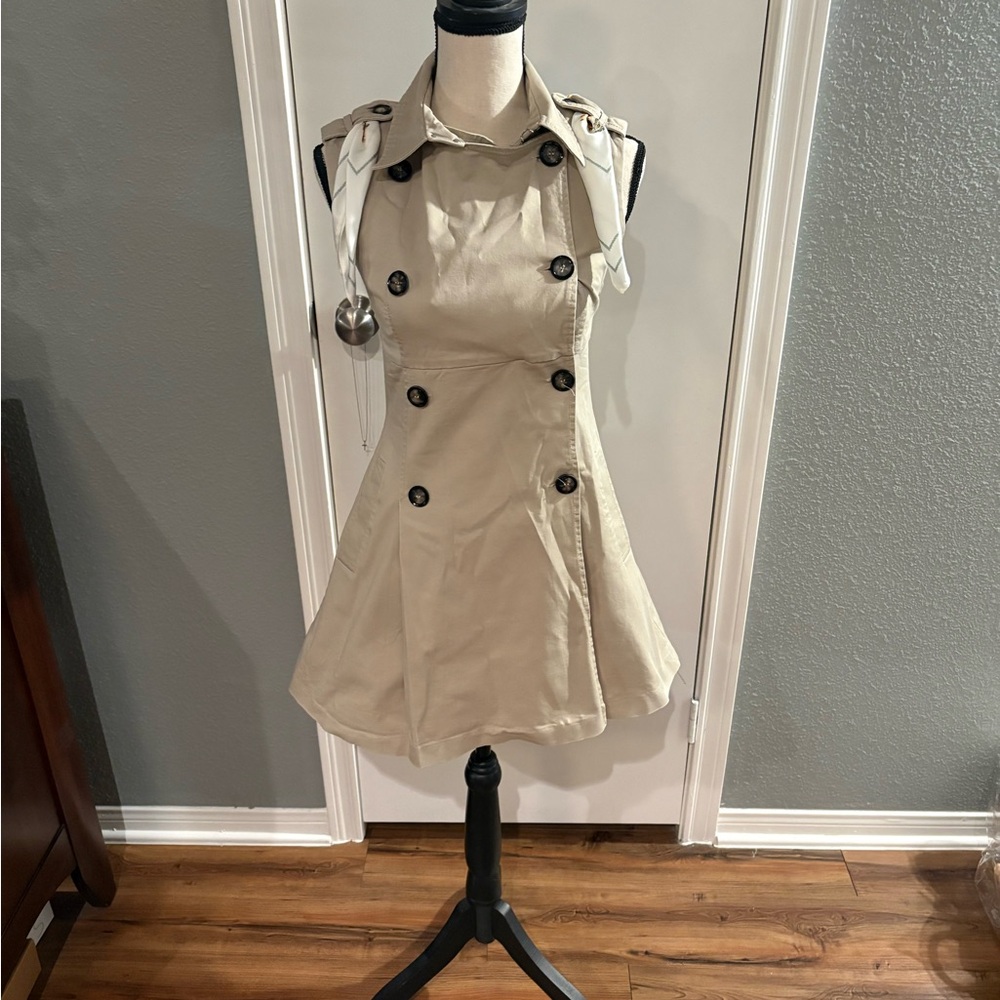 Zara Beige Double-Breasted Mini Dress - Picture 2 of 3